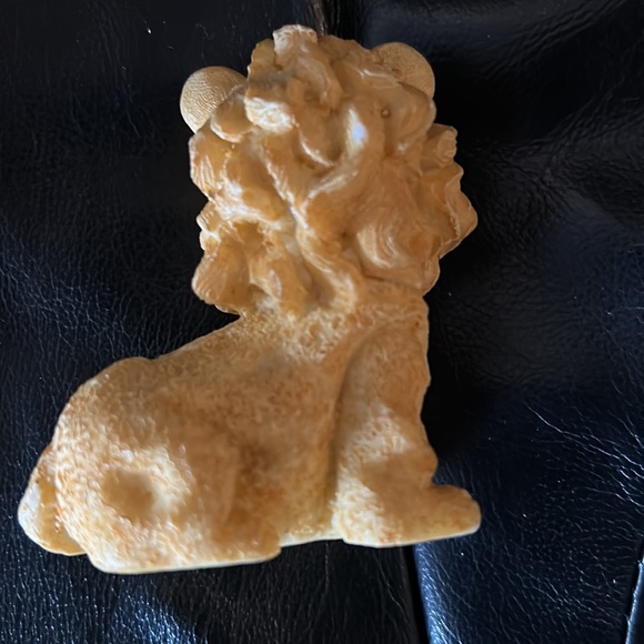 Vintage lion with basket - Picture 6 of 10